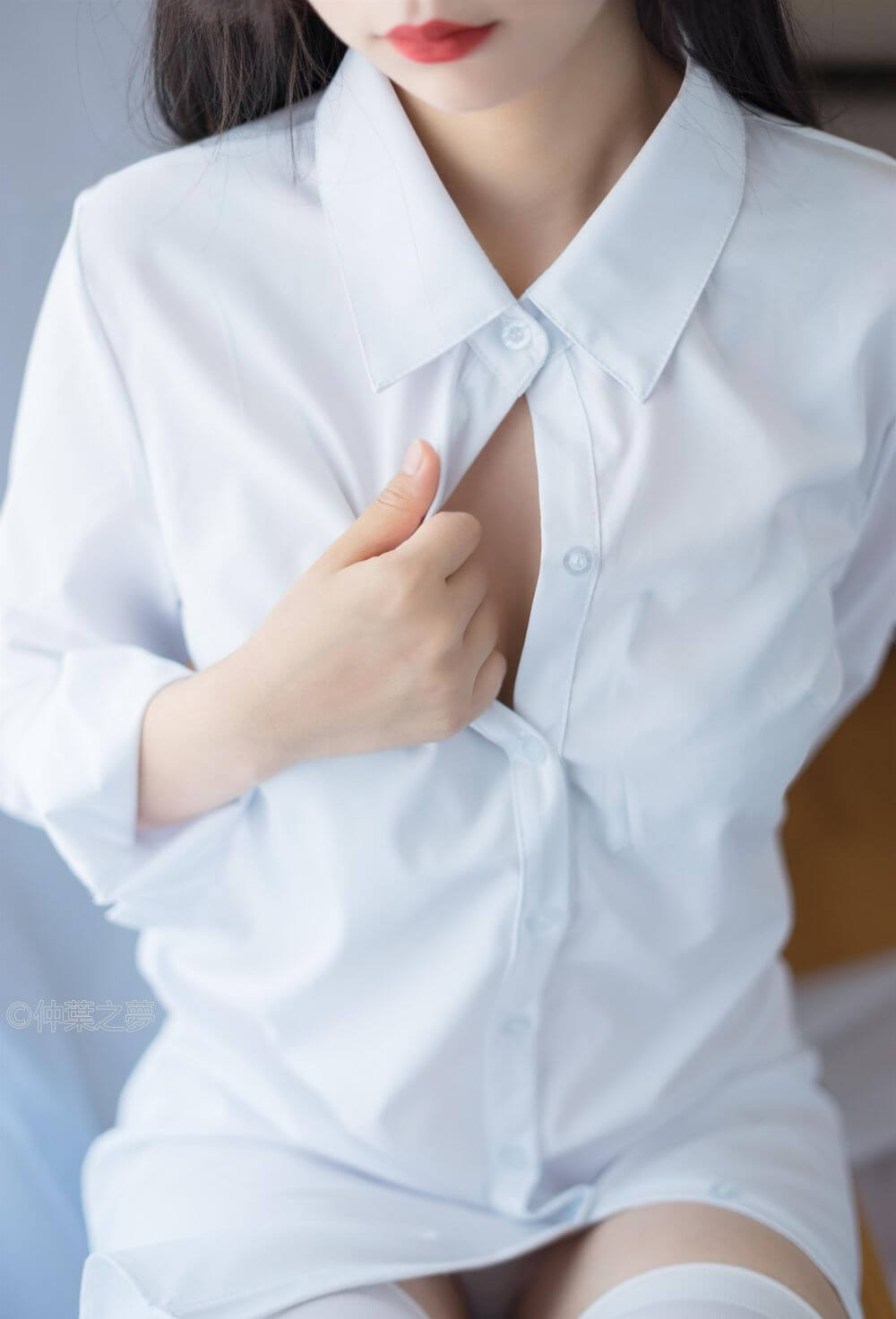 [轻兰映画] SPL.013 衬衫白丝诱惑插图1