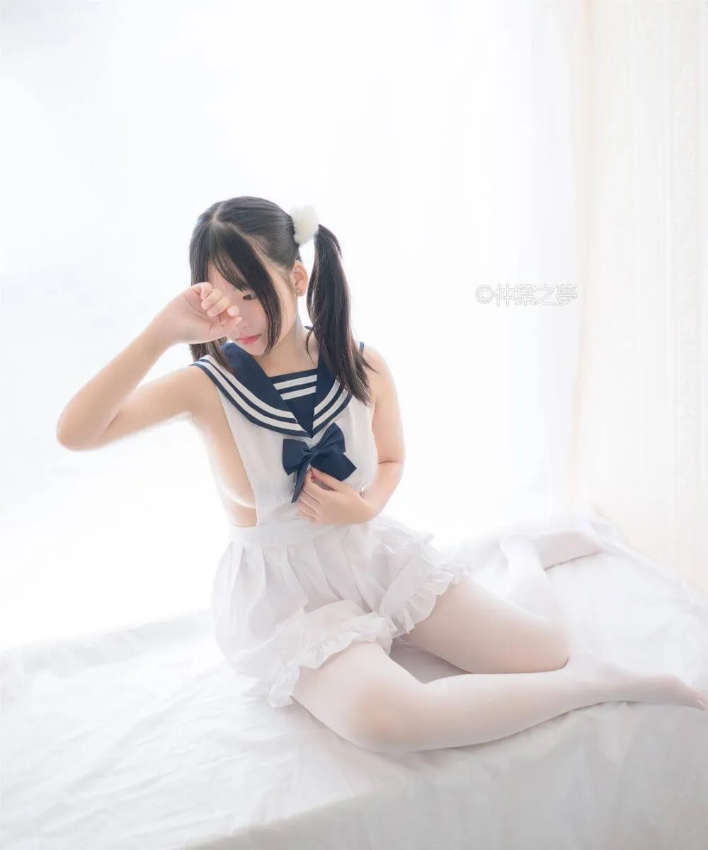 [轻兰映画] Grand.002 美代Miyo 情趣水手服插图2