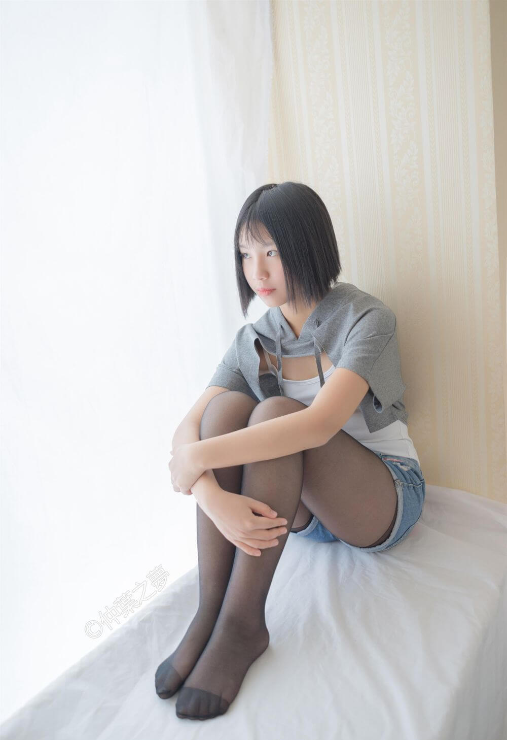 [轻兰映画] Grand.003 鹿野奈绪 包臀黑丝插图2