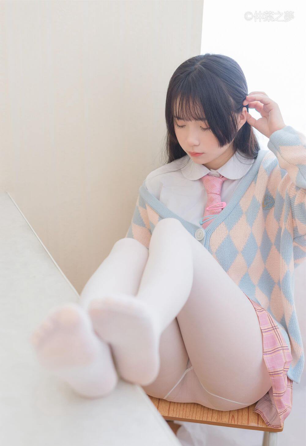 [轻兰映画] Grand.007 日系白丝妹妹的性感插图