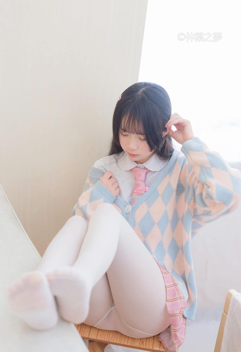 [轻兰映画] Grand.007 日系白丝妹妹的性感插图3