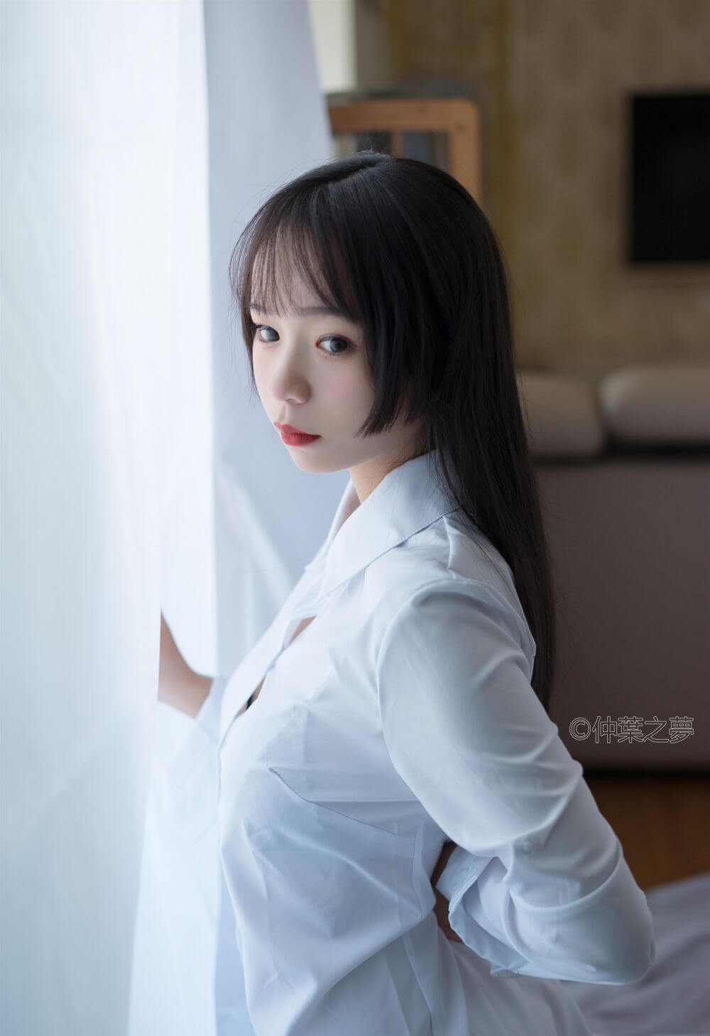 [轻兰映画] SPL.013 衬衫白丝诱惑插图4