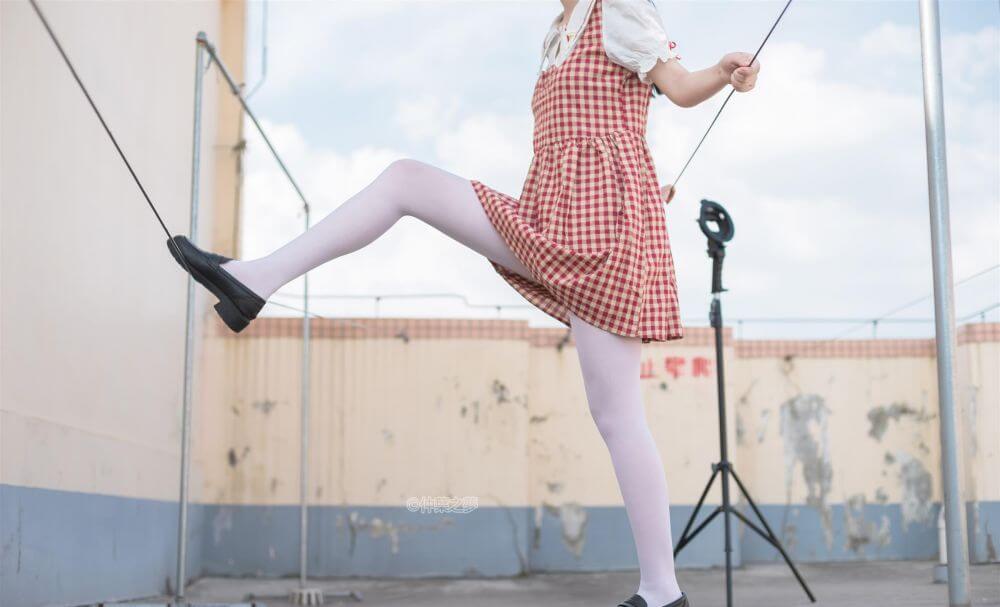 [轻兰映画] SPL.009 白丝格子连衣裙插图5