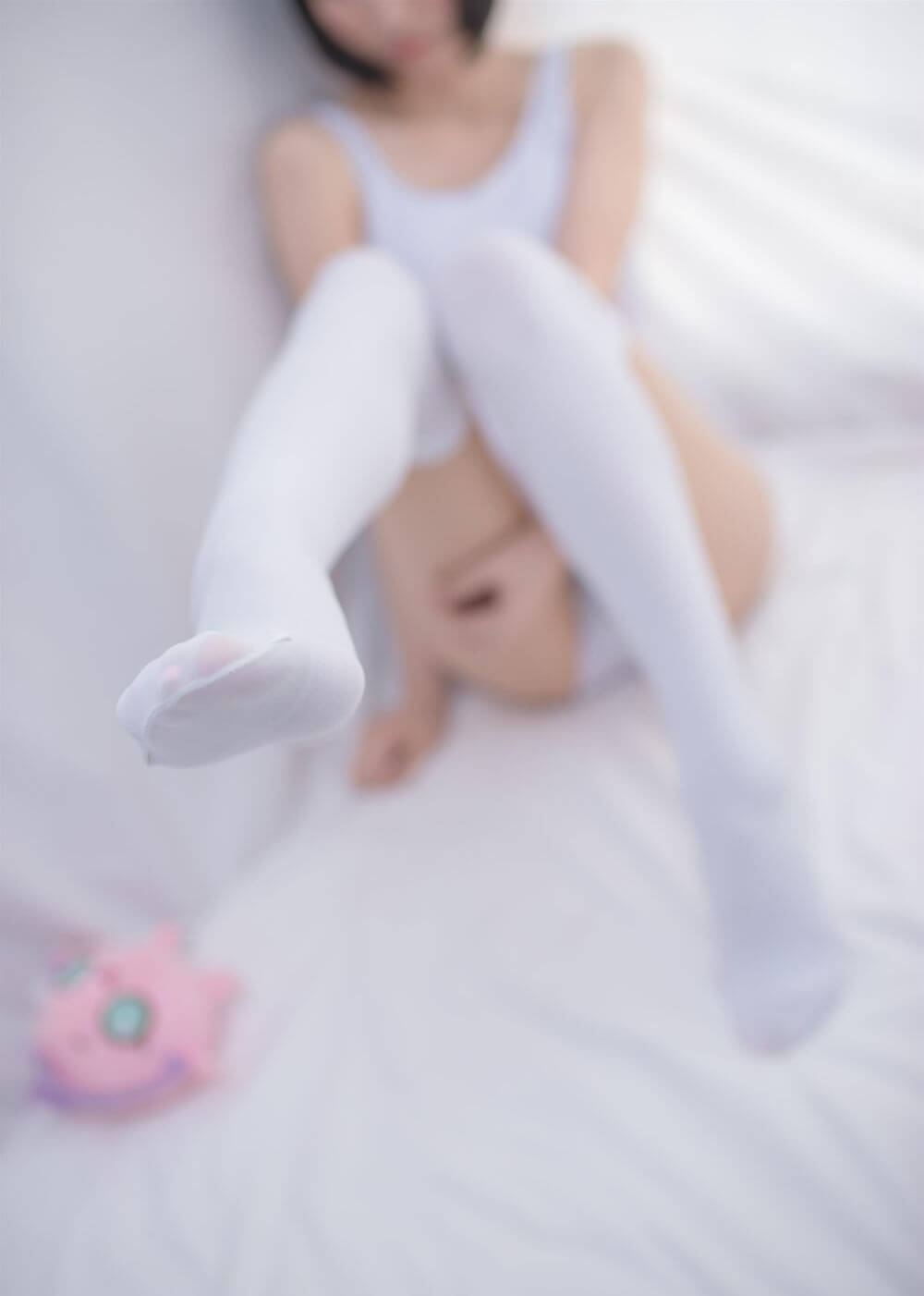 [轻兰映画] SPL.001 白色纯情丝袜秀插图4