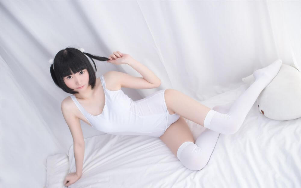 [轻兰映画] SPL.001 白色纯情丝袜秀插图5