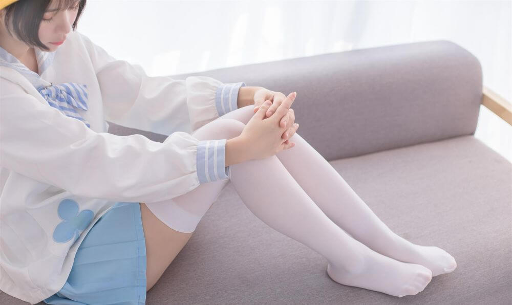 [轻兰映画] SPL.008 高颜值美少女白丝插图5