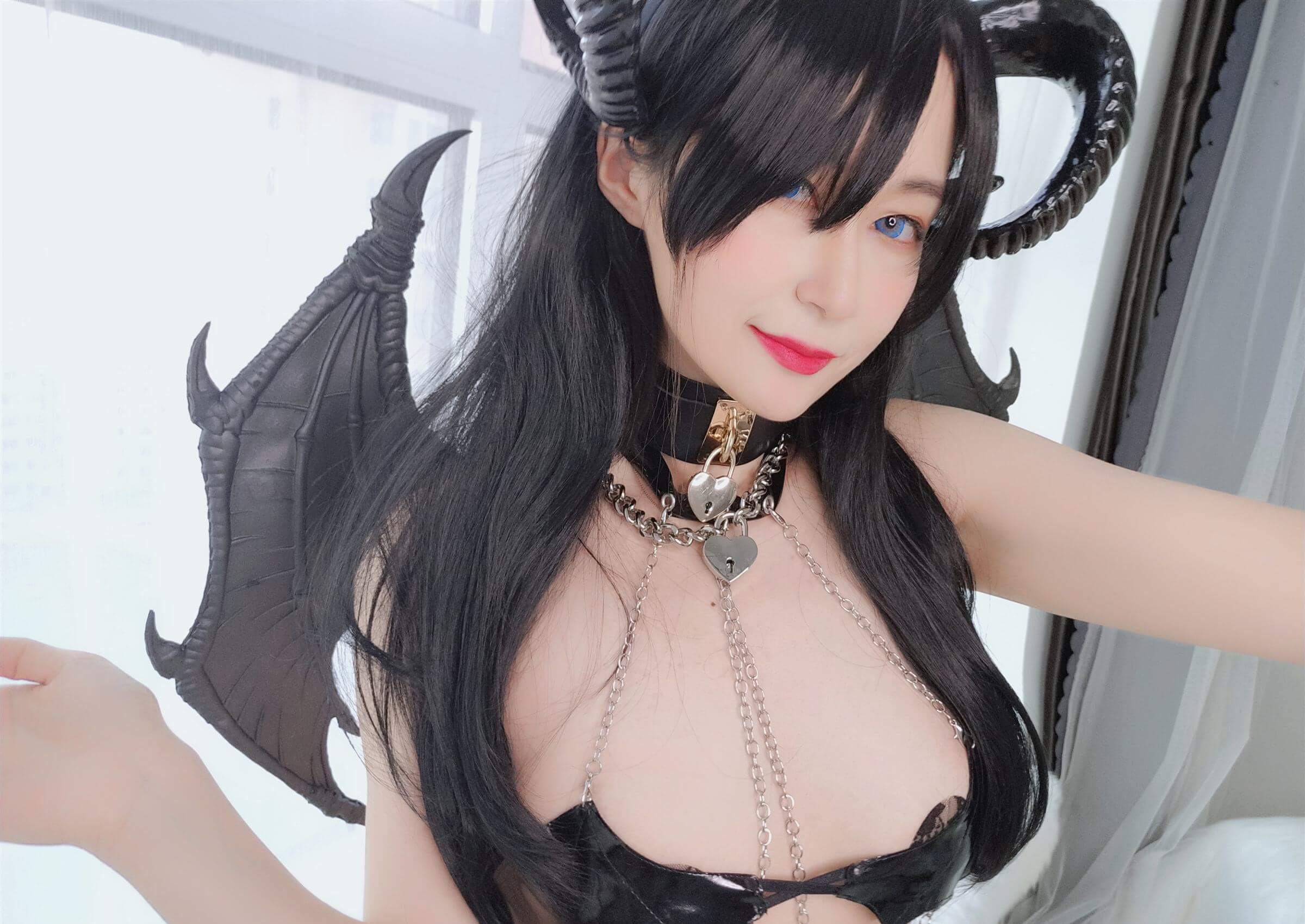 白银81 – 朵拉轰龙少女插图3