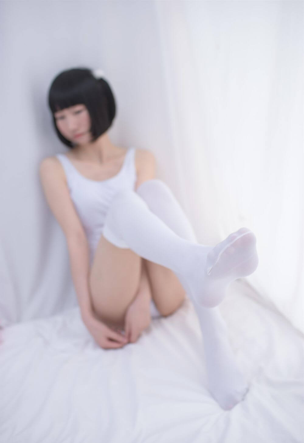 [轻兰映画] SPL.001 白色纯情丝袜秀插图2