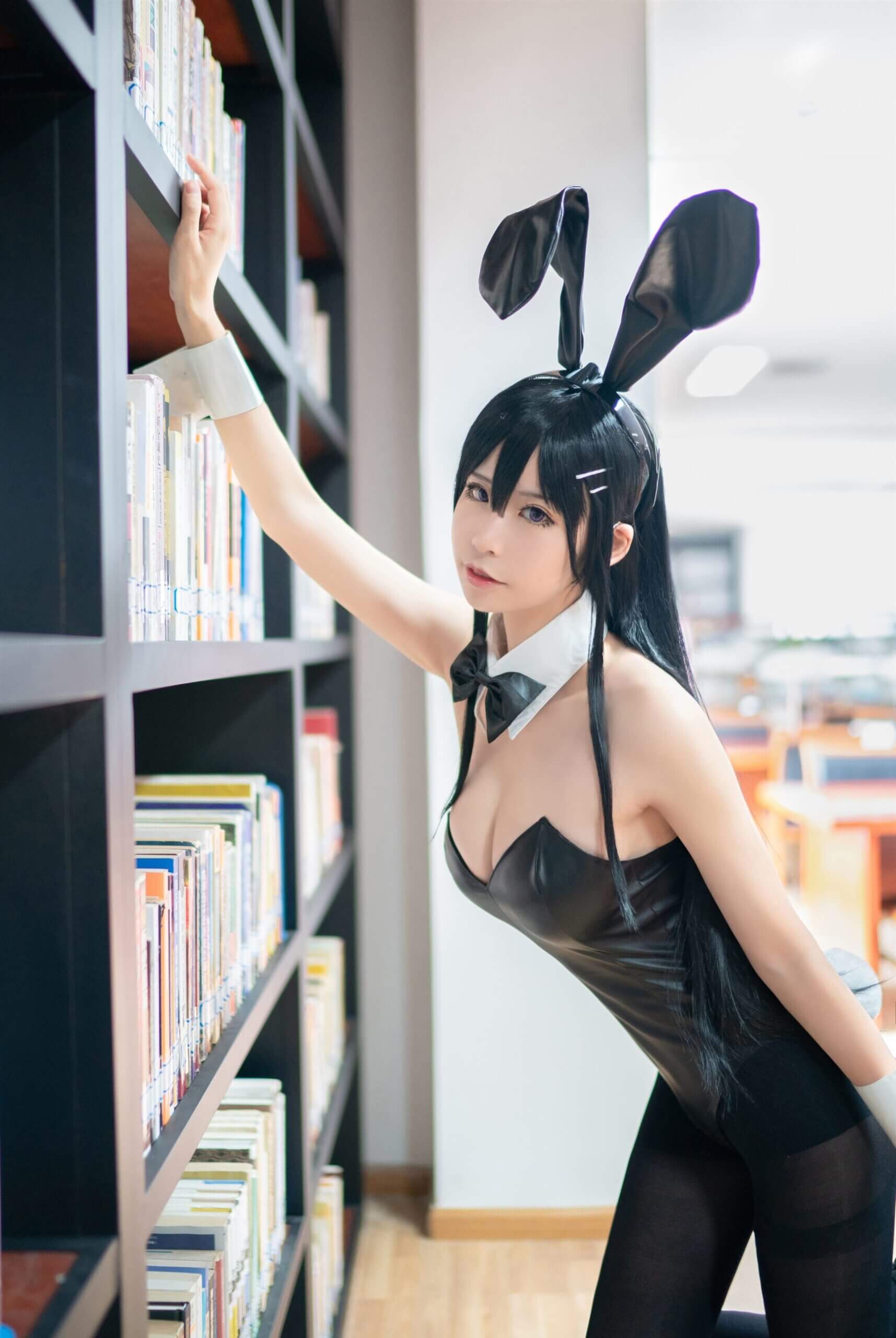 爱老师_PhD – 兔女郎学姐-爱新番