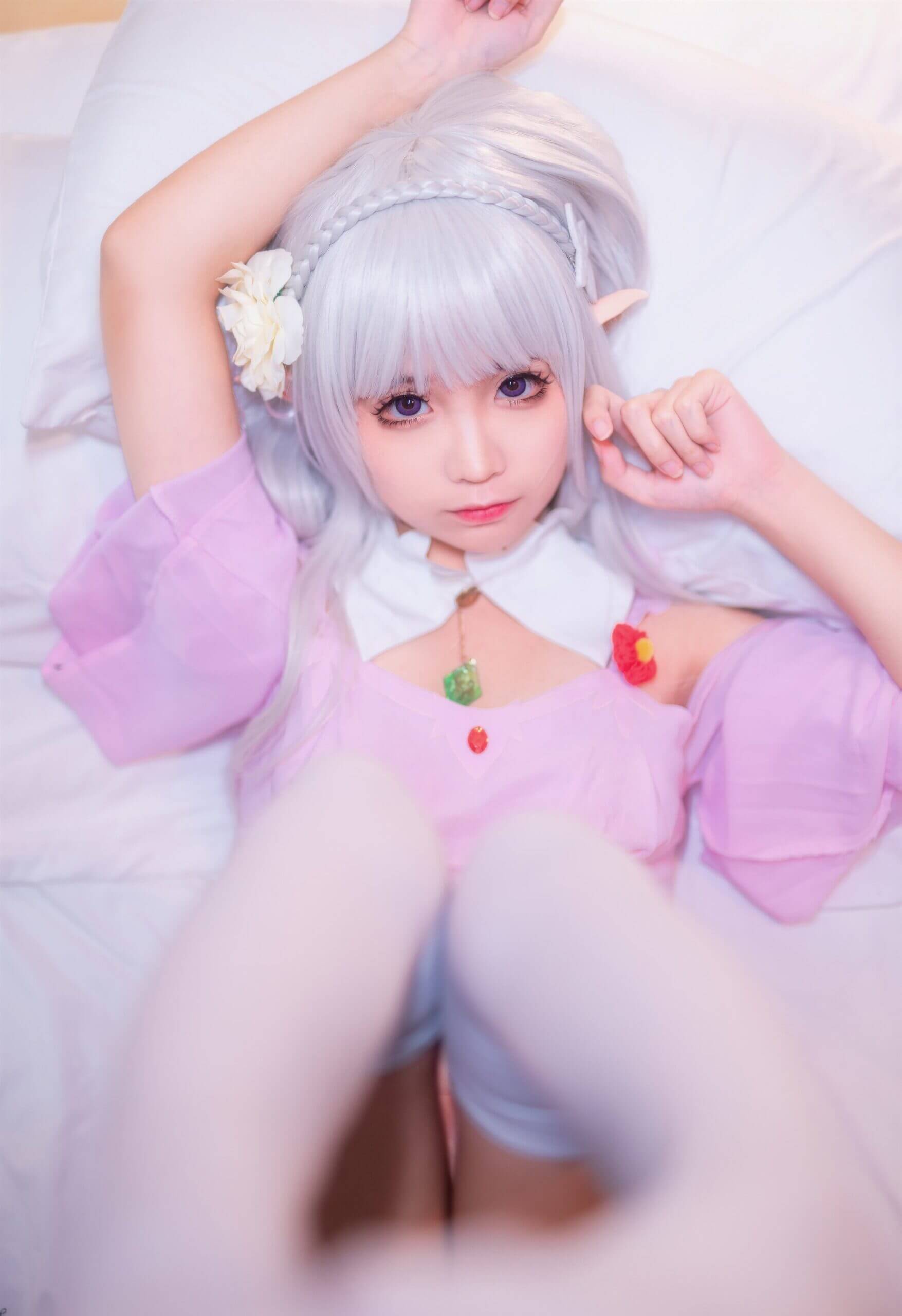 蠢沫沫 – 艾米莉亚的睡衣插图1