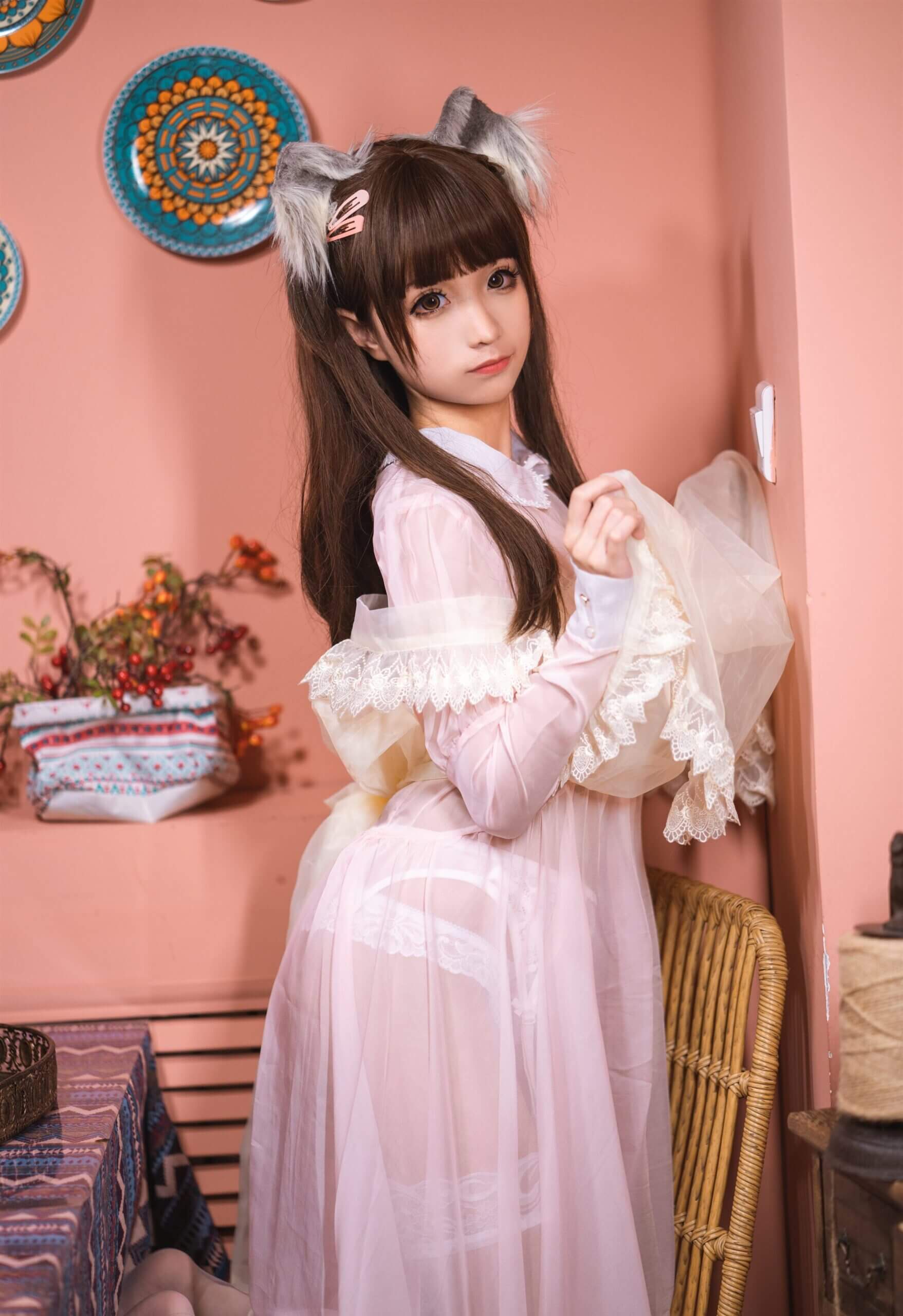 蠢沫沫 – 粉透明女仆插图