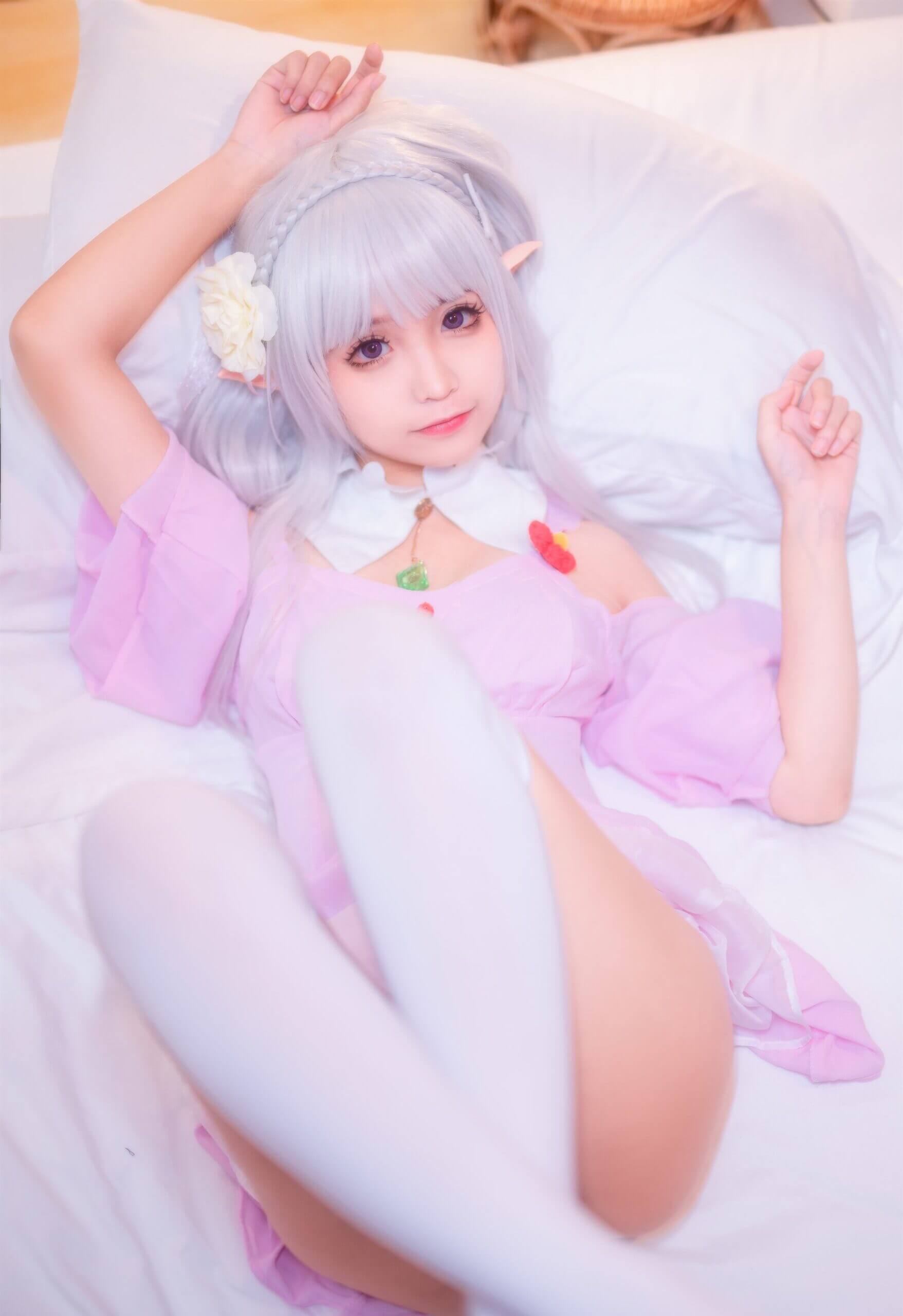 蠢沫沫 – 艾米莉亚的睡衣插图2