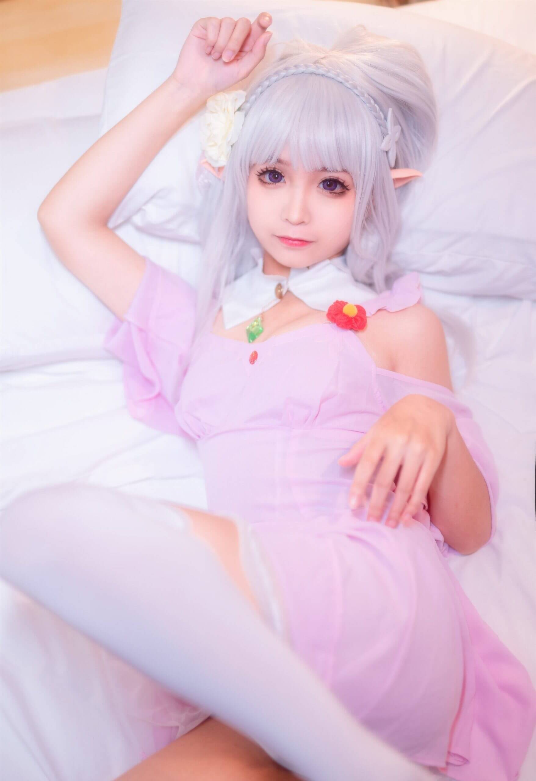 蠢沫沫 – 艾米莉亚的睡衣插图