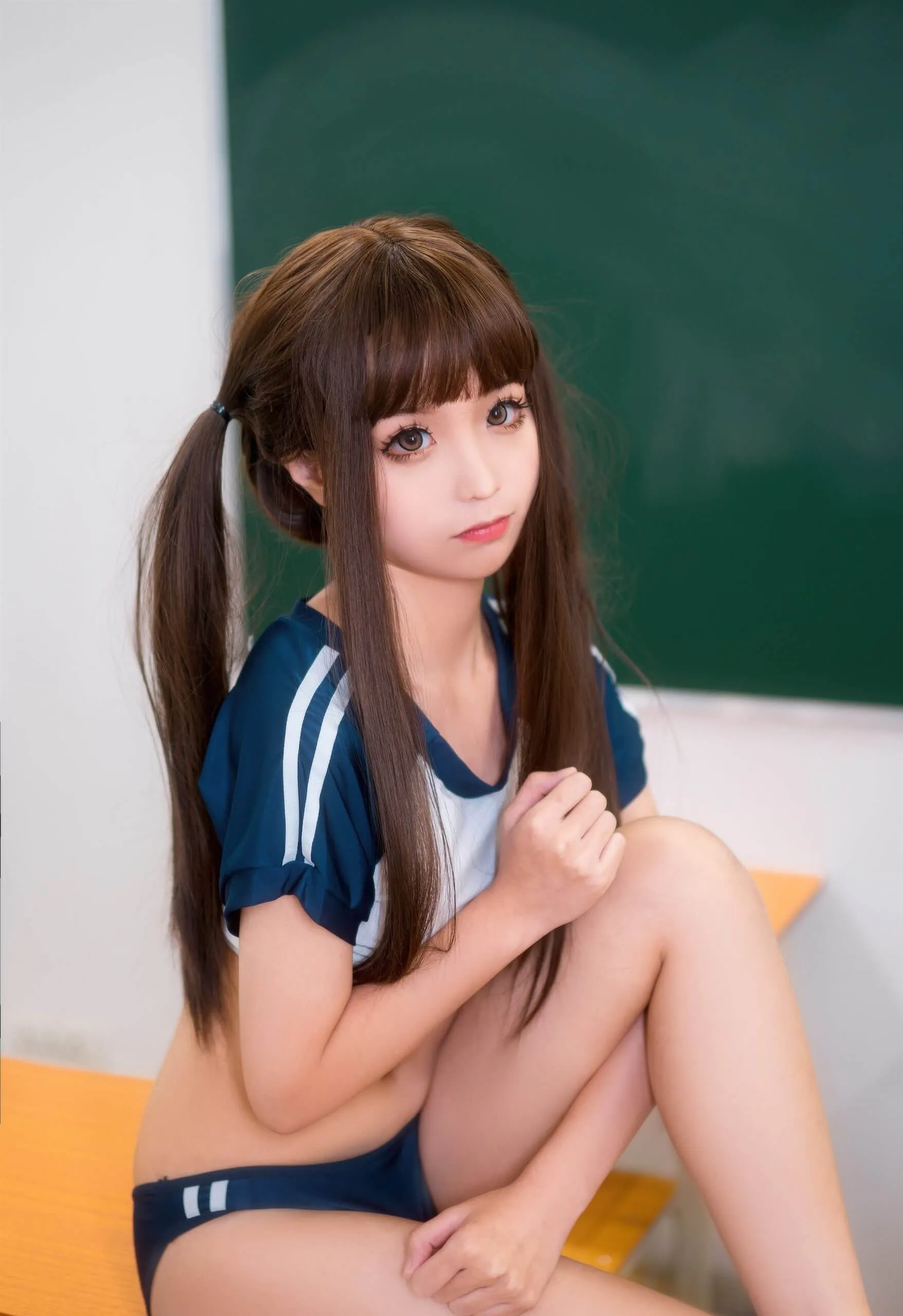 蠢沫沫 – 蓝体操服插图1
