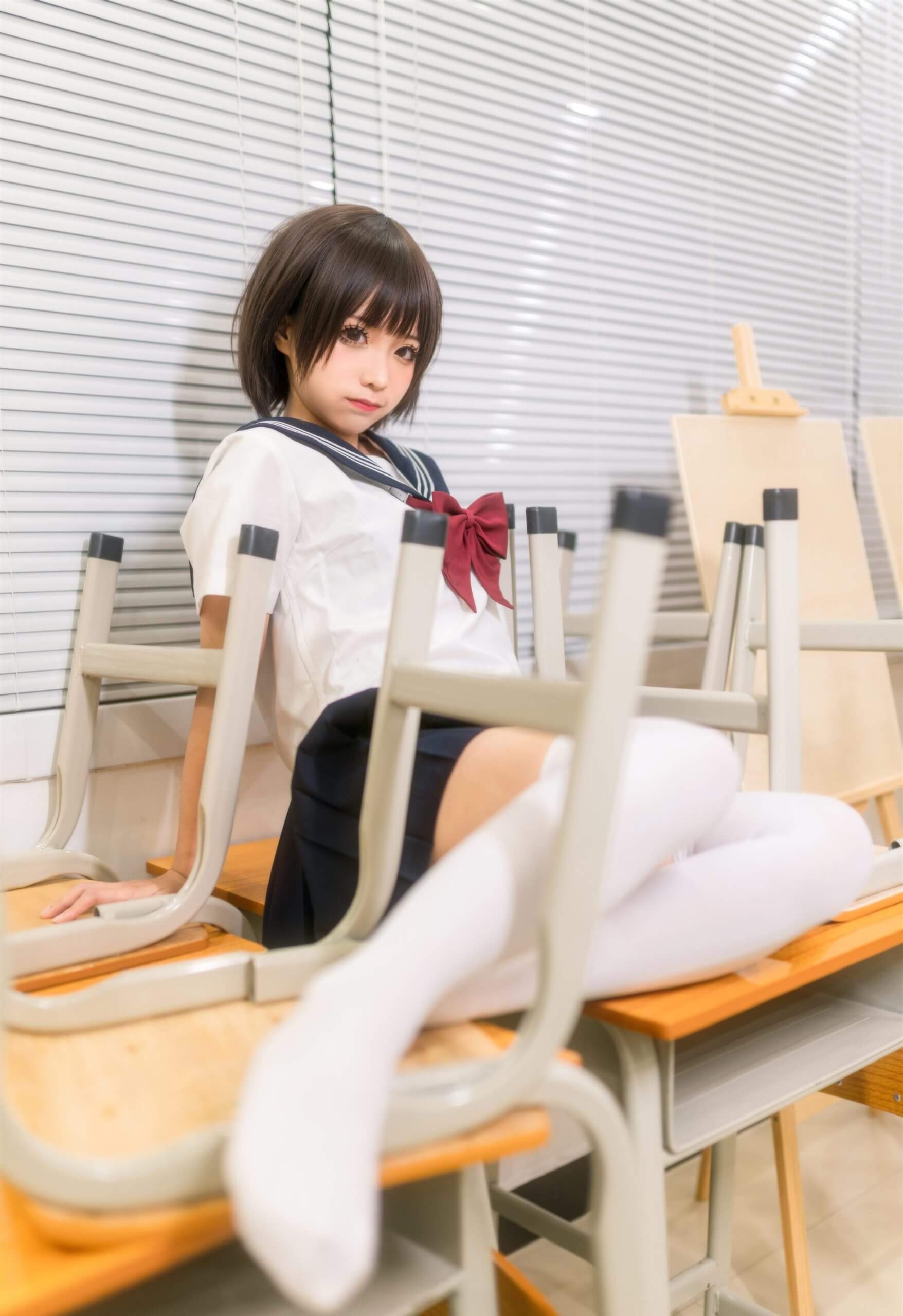 蠢沫沫 – 教室插图