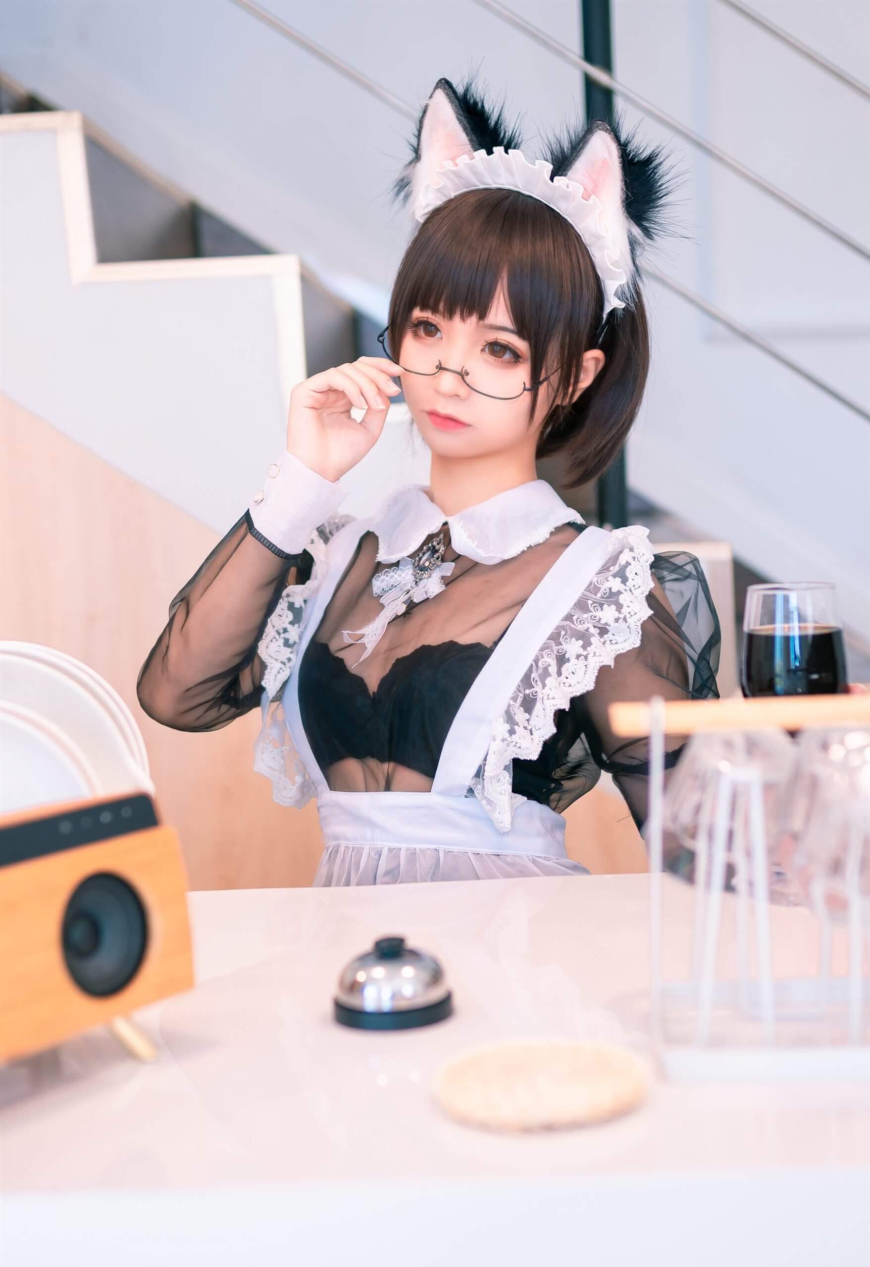 蠢沫沫 – 透明女仆插图