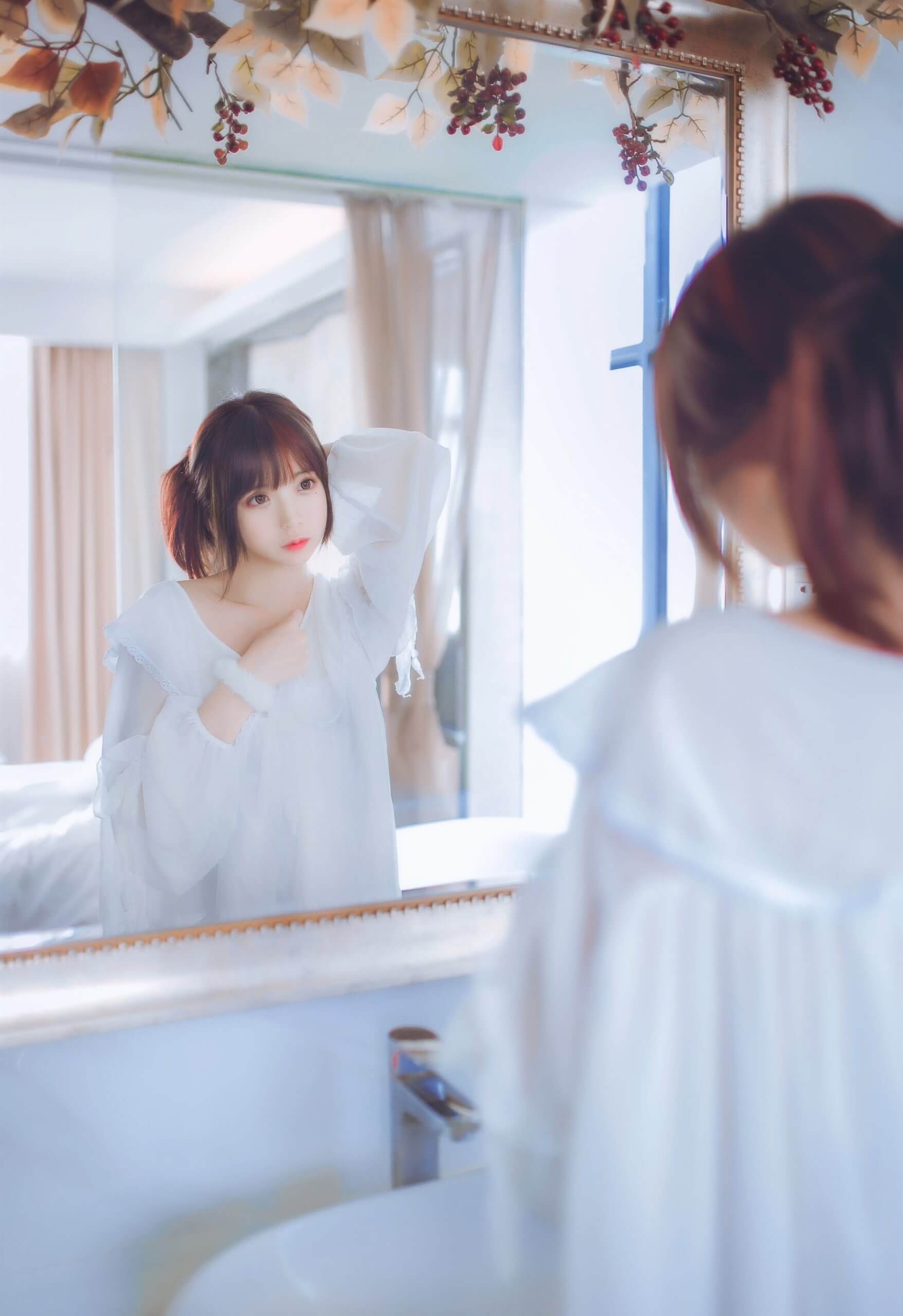 疯猫ss – 白色睡衣插图1