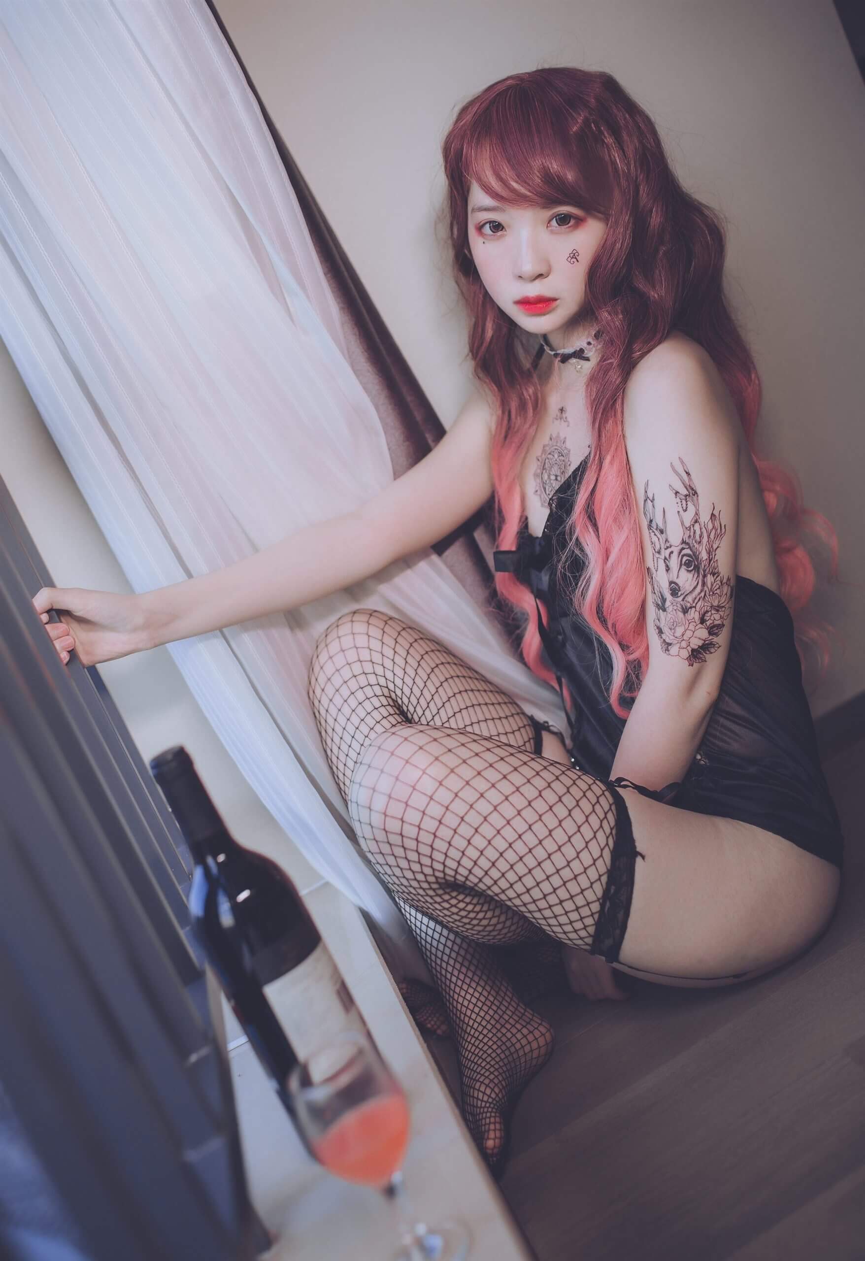 疯猫ss – 黑色吊带袜插图1