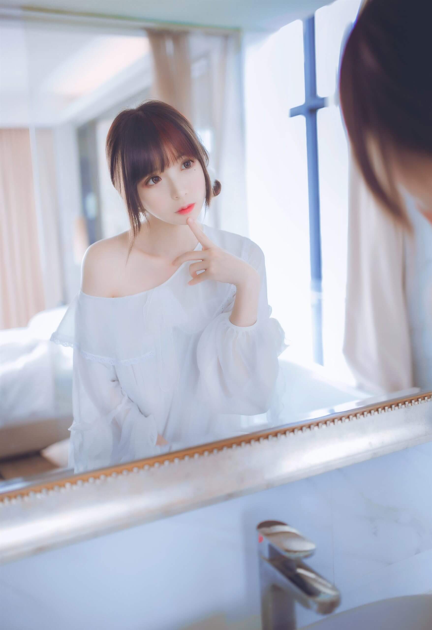 疯猫ss – 白色睡衣插图