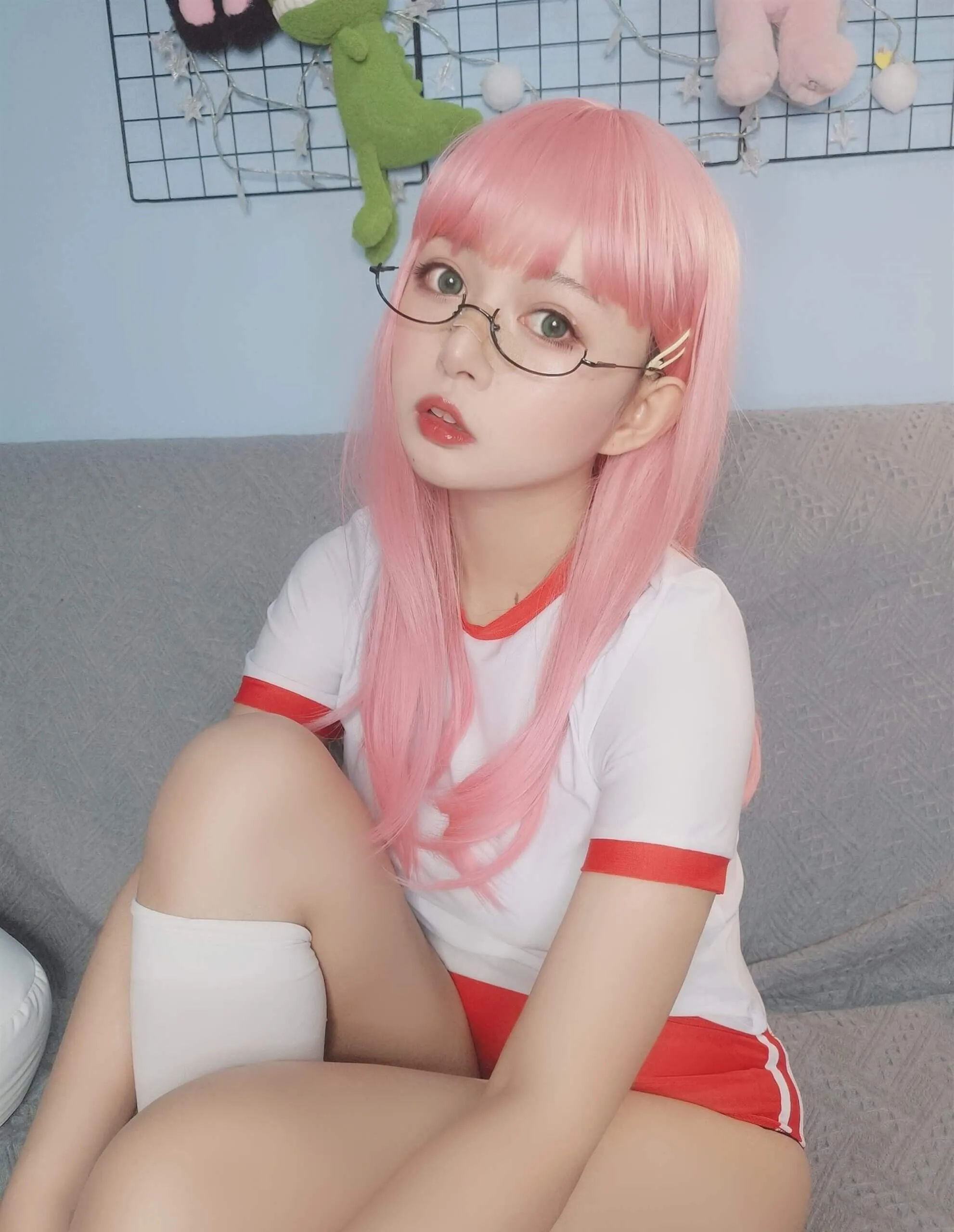 黑猫猫OvO – 体操服自拍-爱新番