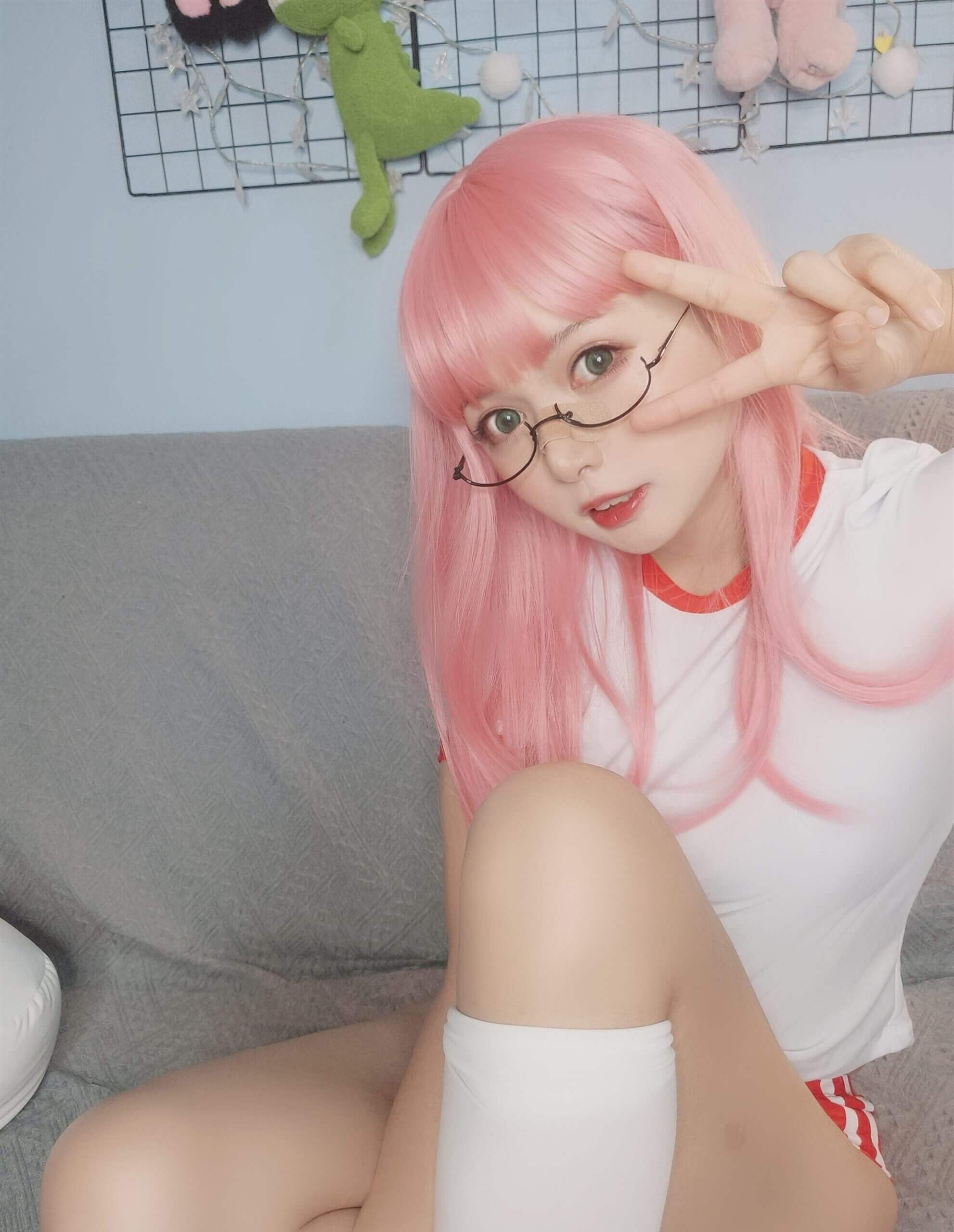 黑猫猫OvO – 体操服自拍插图